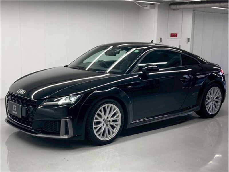 AUDI TT