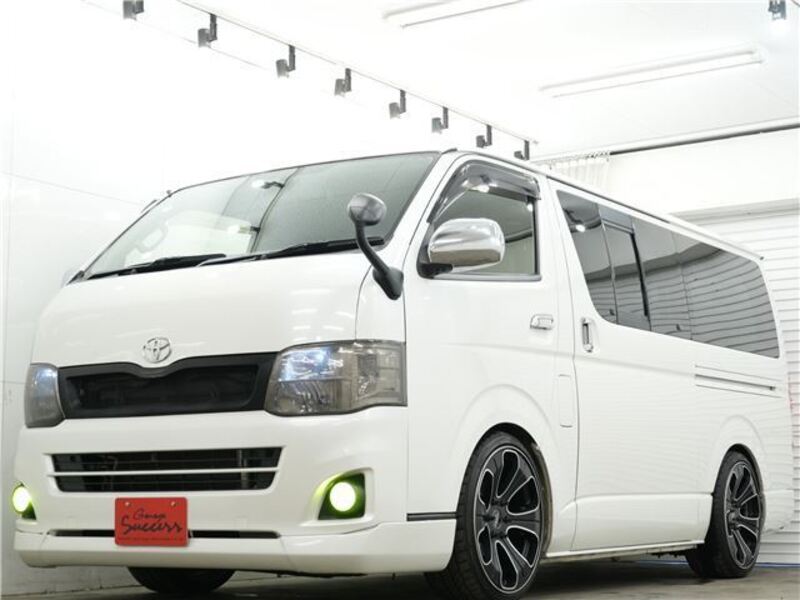 HIACE VAN