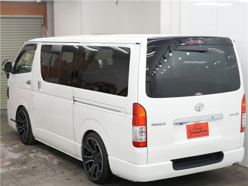 HIACE VAN