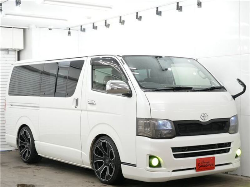 HIACE VAN