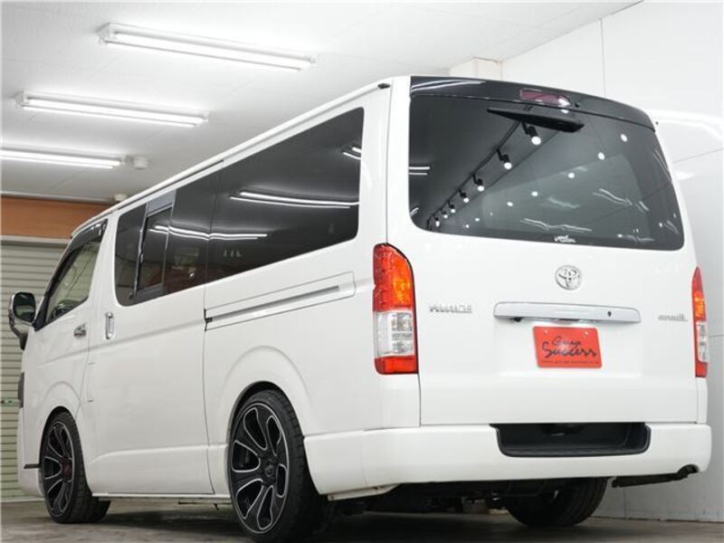 HIACE VAN