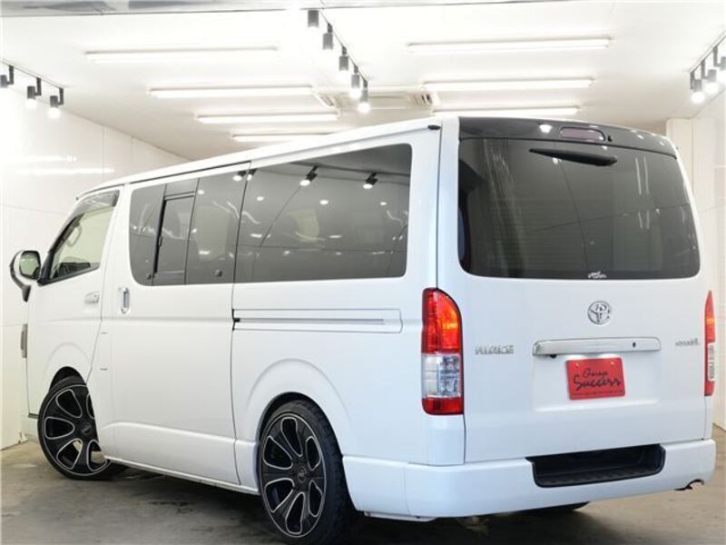 HIACE VAN