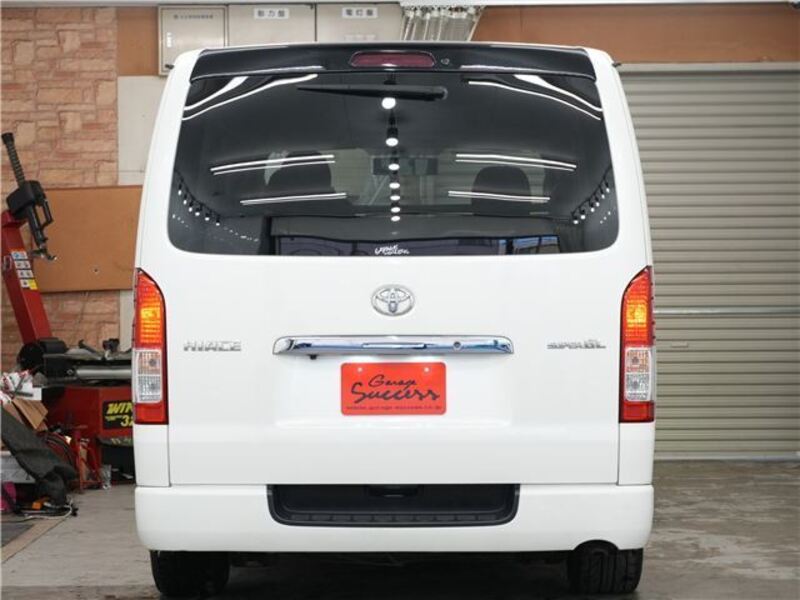 HIACE VAN