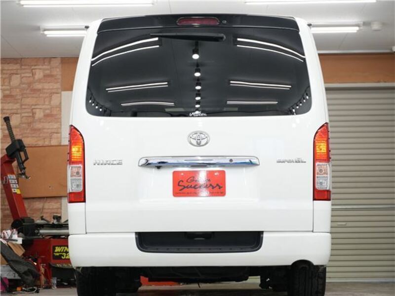 HIACE VAN