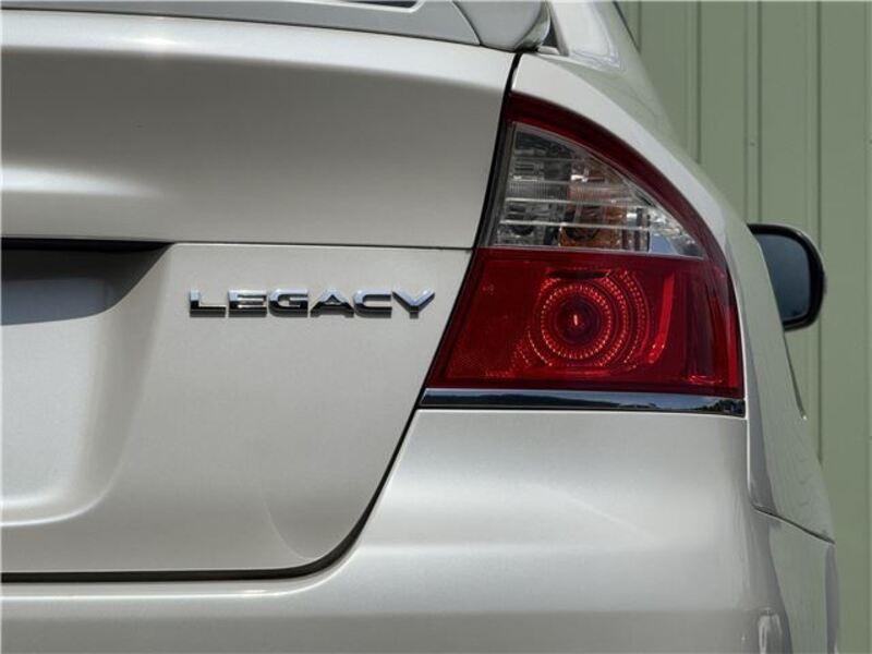 LEGACY B4