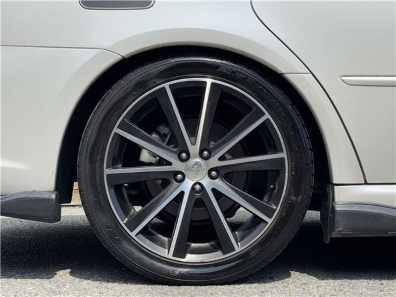 LEGACY B4