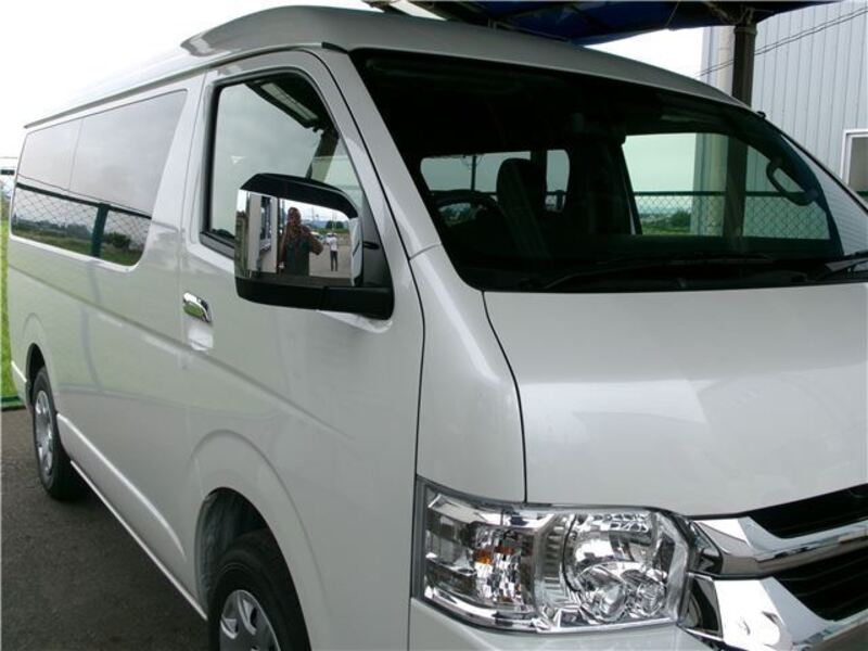 HIACE