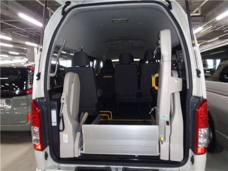 HIACE VAN
