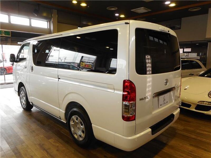 HIACE