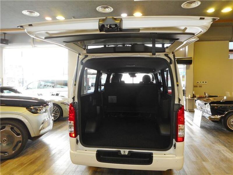 HIACE