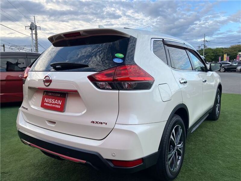 X-TRAIL