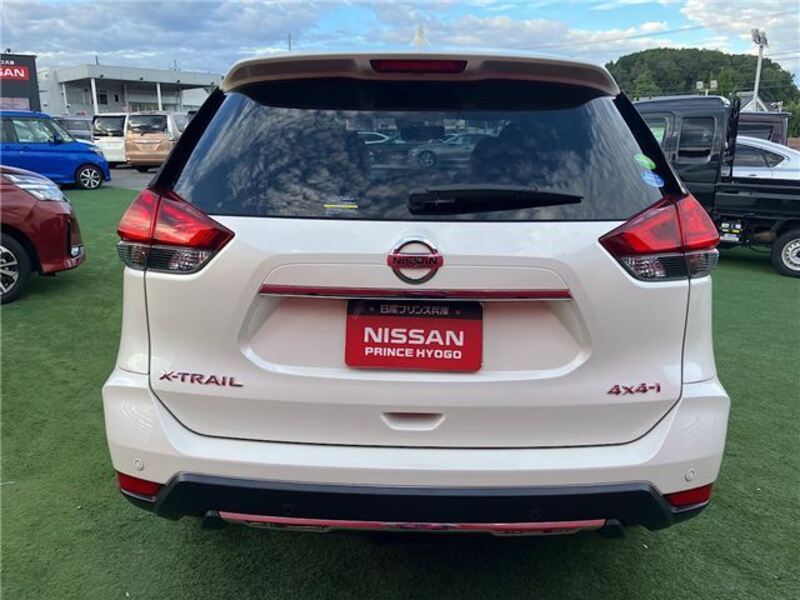 X-TRAIL