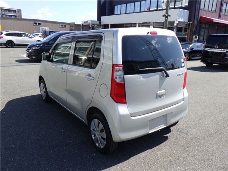 WAGON R