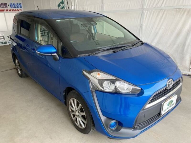 TOYOTA SIENTA