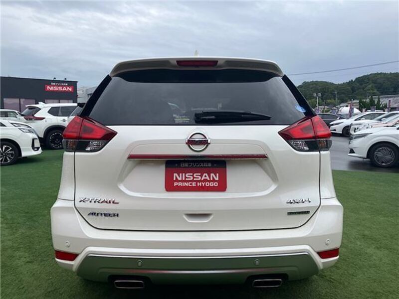 X-TRAIL