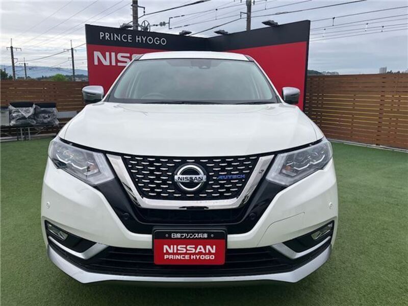 X-TRAIL