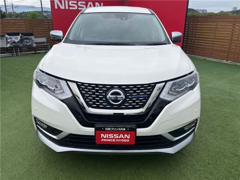 X-TRAIL