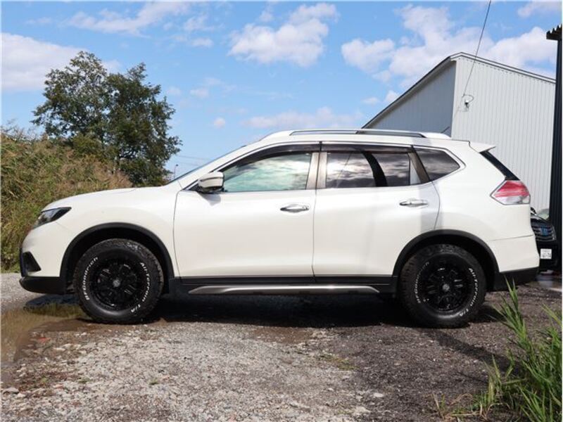 X-TRAIL