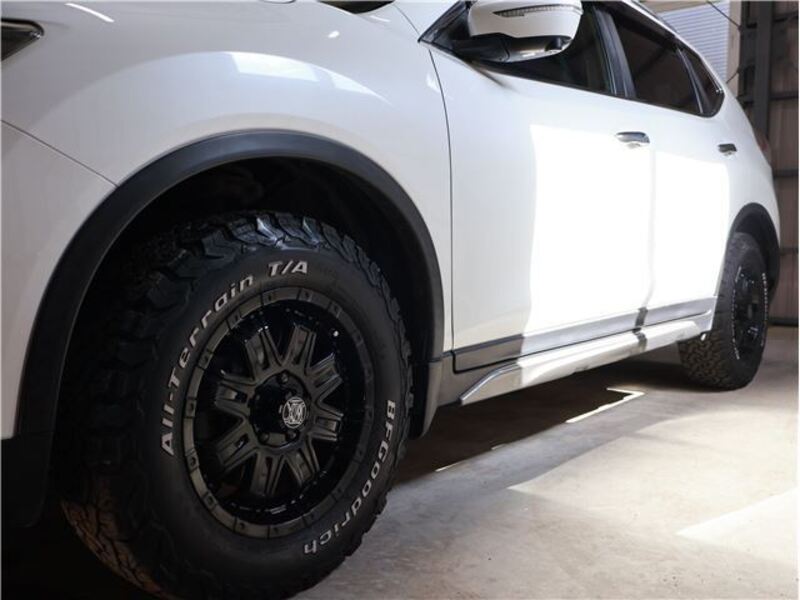 X-TRAIL