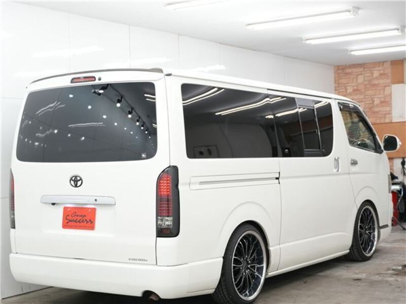 HIACE VAN