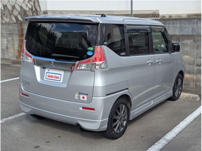 DELICA D2