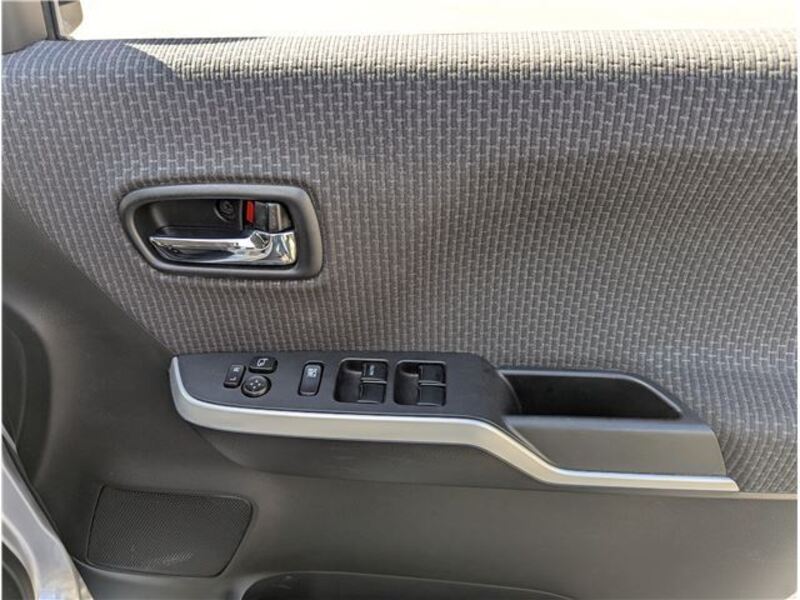 DELICA D2
