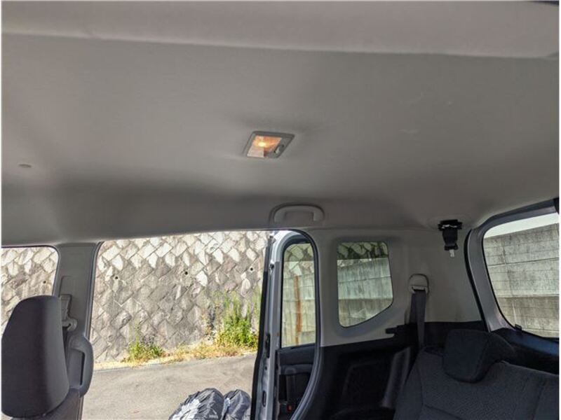 DELICA D2