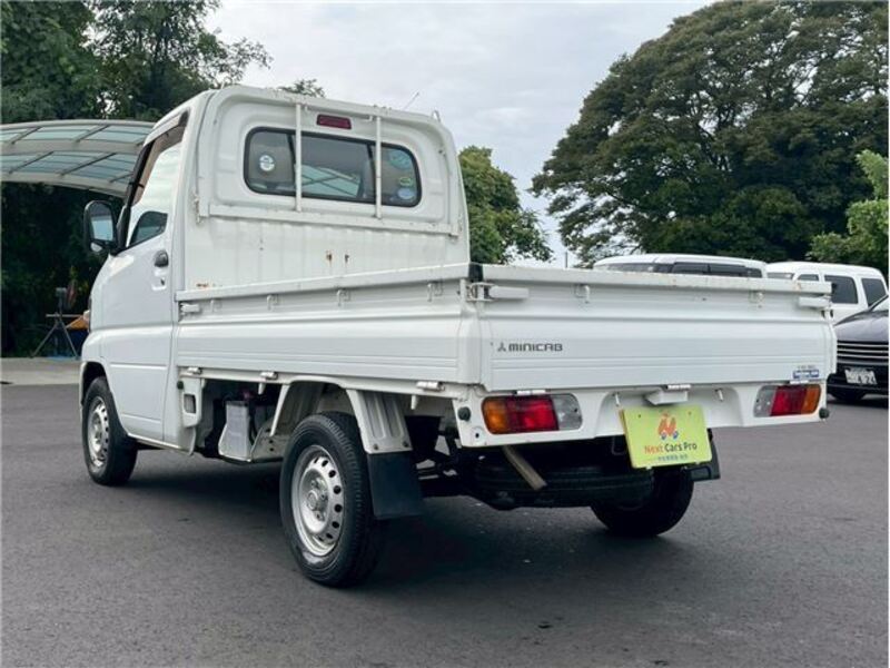 MINICAB TRUCK