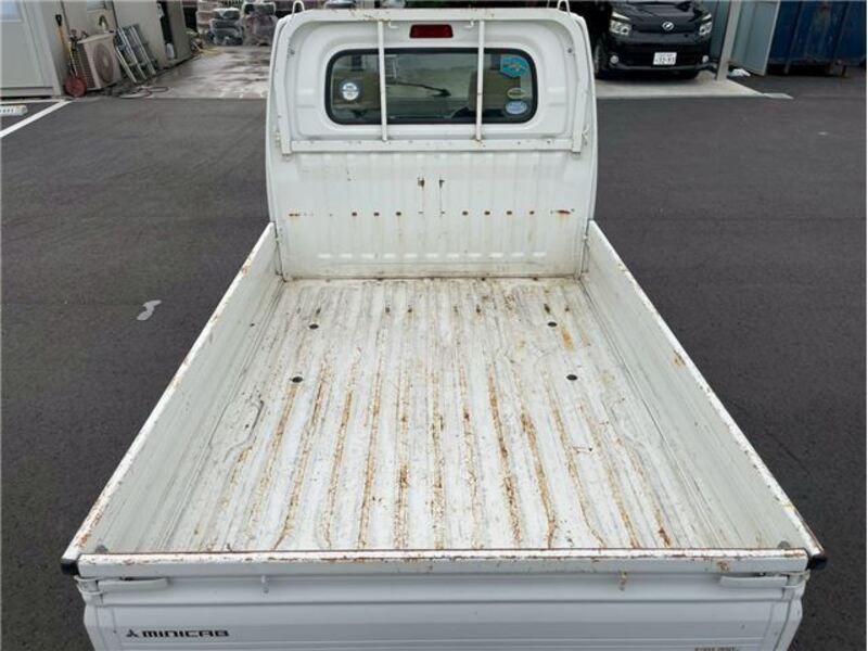 MINICAB TRUCK