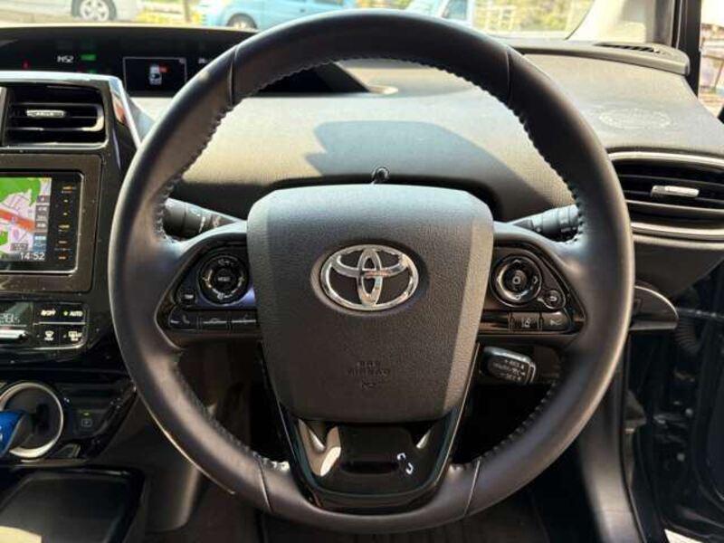 PRIUS PHV