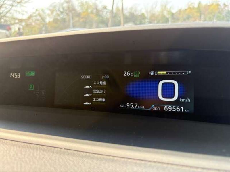 PRIUS PHV