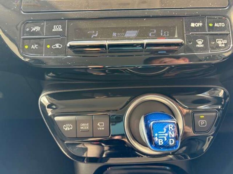 PRIUS PHV