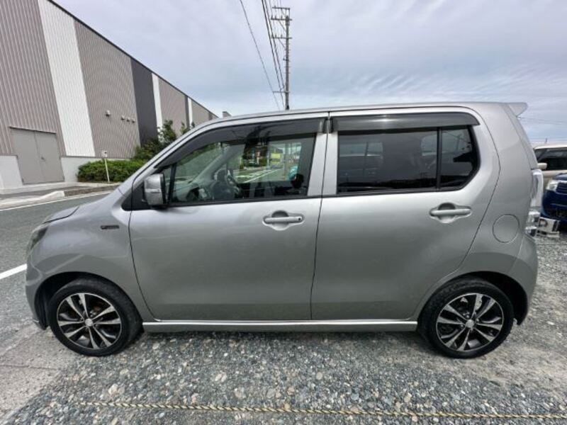 WAGON R