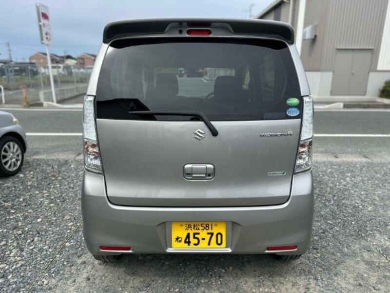 WAGON R