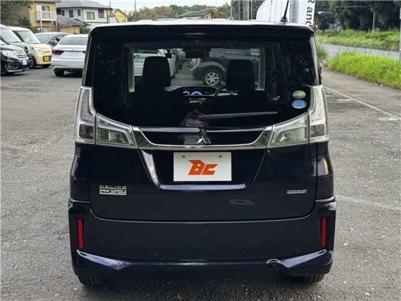 DELICA D2