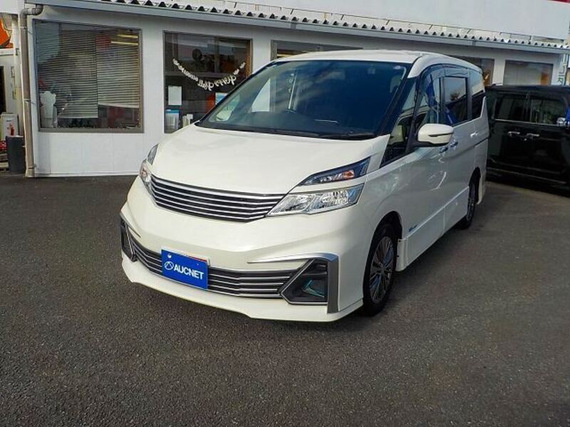 NISSAN SERENA