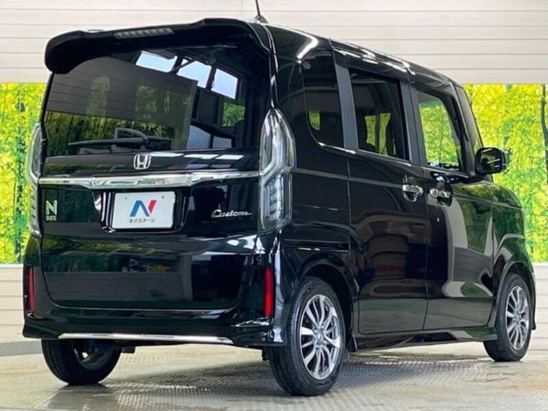 N BOX CUSTOM
