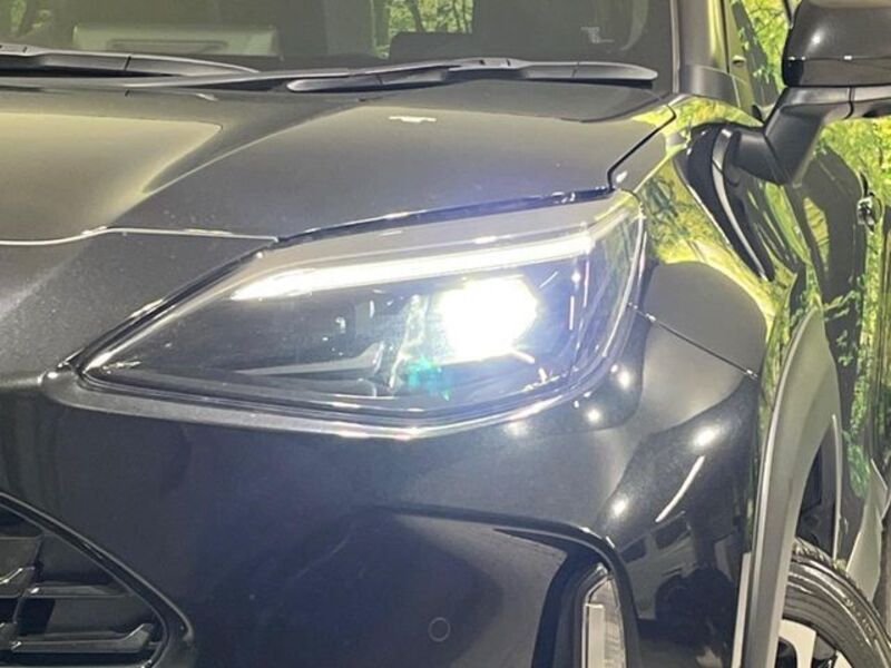 YARIS CROSS