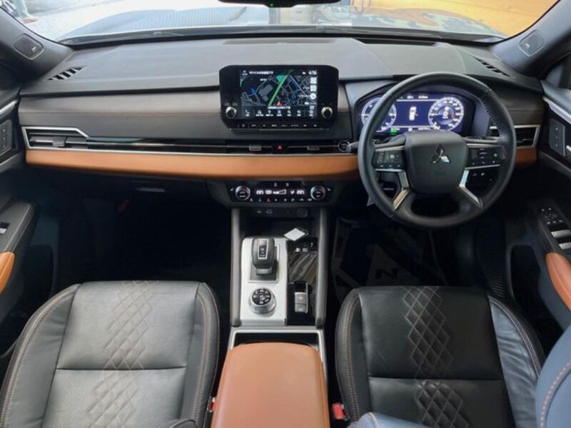OUTLANDER PHEV