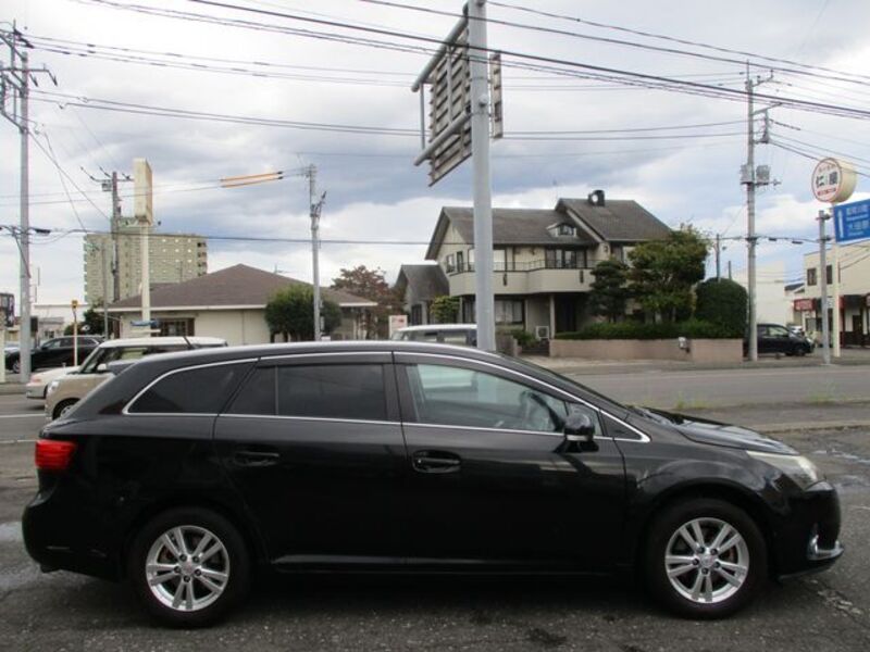 AVENSIS WAGON