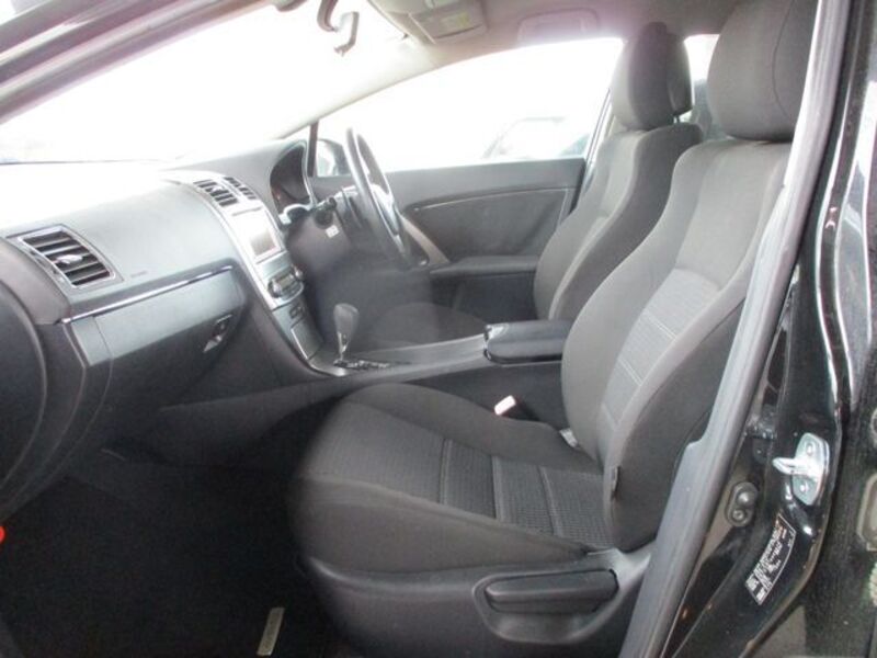 AVENSIS WAGON