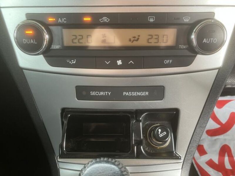 AVENSIS WAGON
