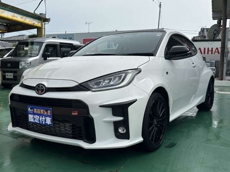 GR YARIS