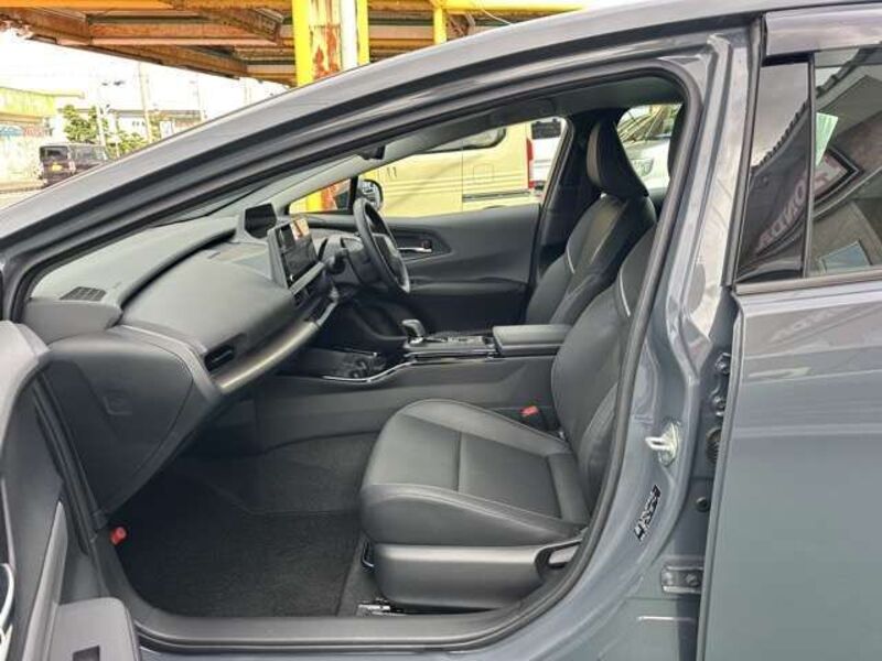 PRIUS PHV