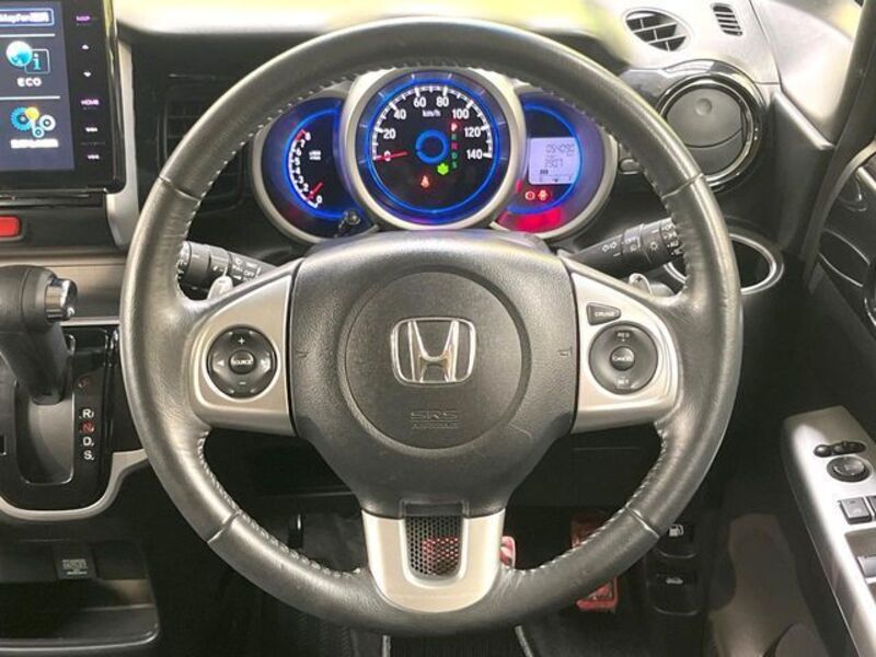 N BOX CUSTOM