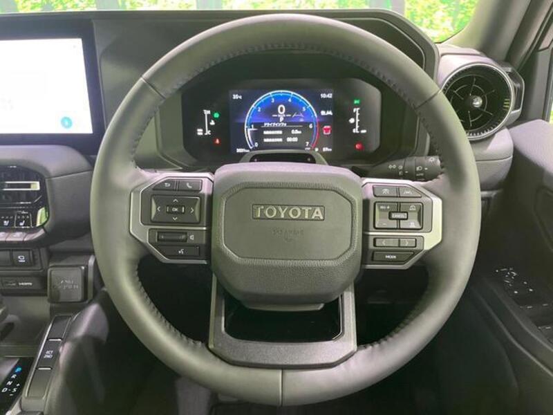 LAND CRUISER 250