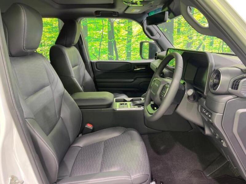 LAND CRUISER 250