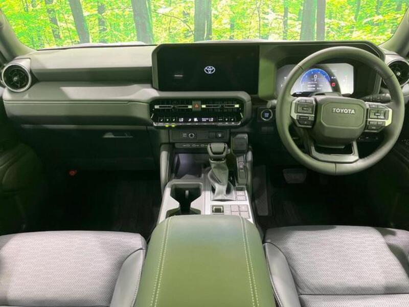 LAND CRUISER 250