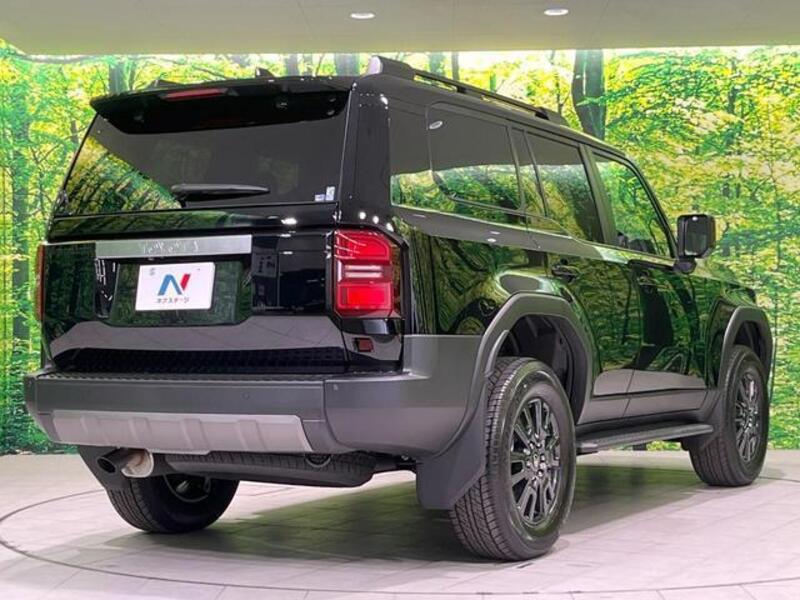 LAND CRUISER 250