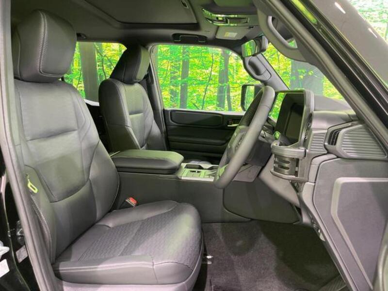 LAND CRUISER 250